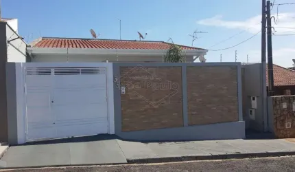 Casa com 3 quartos à venda no Jardim Tangará, Araraquara , 179 m2 por R$ 450.000