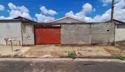 Casa com 2 quartos para alugar no Jardim Roberto Selmi Dei, Araraquara , 106 m2 por R$ 950
