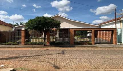 Casa com 3 quartos à venda na Vila Xavier (Vila Xavier), Araraquara , 425 m2 por R$ 1.130.000