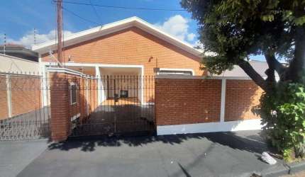 Casa com 2 quartos para alugar na Vila Xavier (Vila Xavier), Araraquara , 102 m2 por R$ 1.580