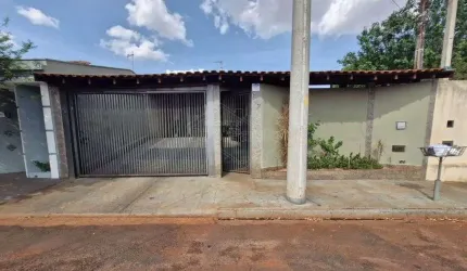 Casa com 3 quartos à venda no Jardim Panorama, Araraquara , 259 m2 por R$ 550.000