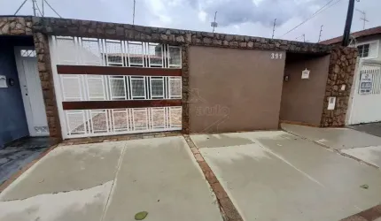 Casa com 3 quartos para alugar no Jardim Tinen, Araraquara , 199 m2 por R$ 3.800