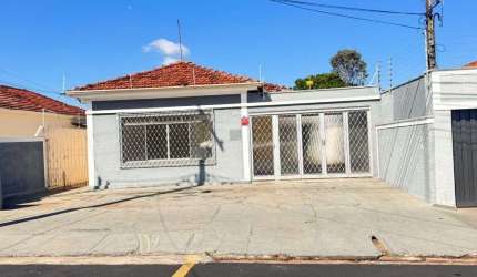 Casa com 3 quartos para alugar no Jardim Floridiana (Vila Xavier), Araraquara , 237 m2 por R$ 2.800