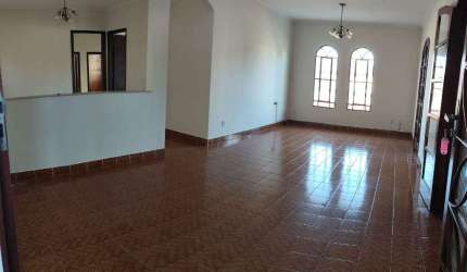 SOBRADO COMERCIAL NA AVENIDA ANDRÔMEDA