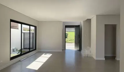 SOBRADO NOVO E MODERNO NO FLORADAS DO PARATEHY