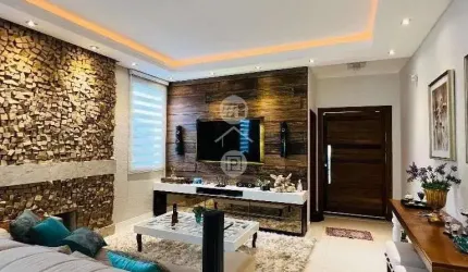 Casa com Piscina e 3 Quartos e Suíte na Pedra Branca