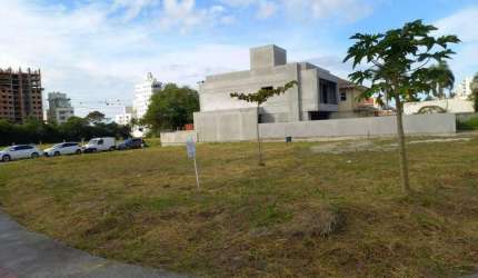 Terreno na Pedra Branca com 855,48 M²