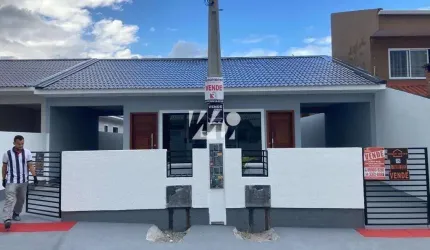Casa Geminada com 3 Dormitórios