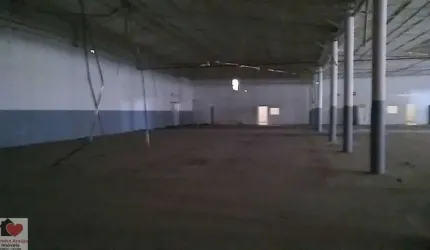 GALPÃO COMERCIAL COM FÁCIL ACESSO A MARGINAL PINHEIROS.