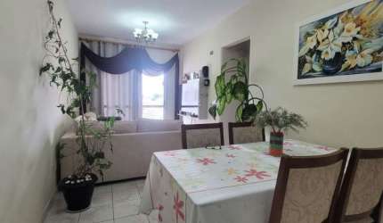 APARTAMENTO COM FINO ACABAMENTO, LOCALIZADO HÁ 800 METROS DO SHOPPING INTERLAGOS !