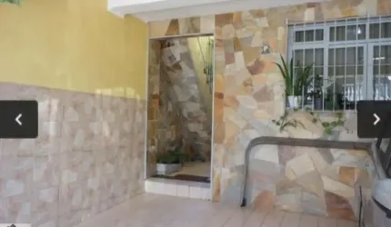Sobrado em cidade Ademar
