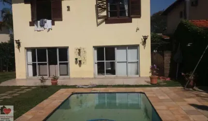 Sobrado com Piscina em condomínio - Interlagos