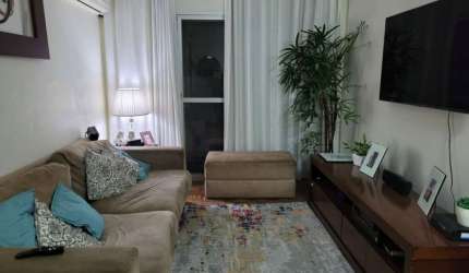 2 dorm 1 vaga reformado com ar condicionado torre unica apenas 850 metros da estaçao Praça da Arvore