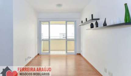 Apartamento tipo para venda com 3 quartos, 70m²