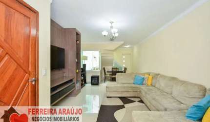 Casa tipo para venda com 3 quartos, 121m²