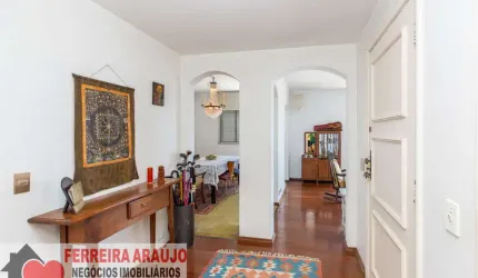 Acochegante apartamento no Morumbi