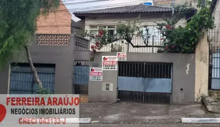 Casa assobradada no melhor da Vila Santa Catarina!