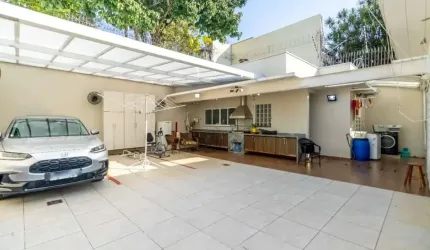 Linda casa 4 suítes 6 vagas Planalto Paulista