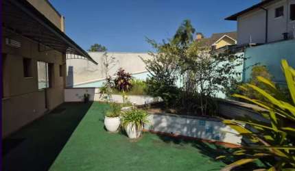 Predio 1.000 m2  Area Terreno 900 M2 Area Construida Lindo !! e Funcional .