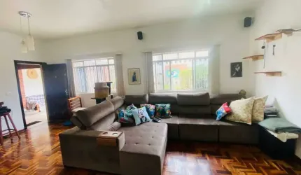 Oportunidade Única no Jardim Prudência: Casa Térrea Espaçosa e Aconchegante!