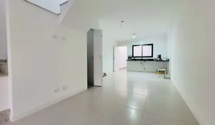 SOBRADO NOVO COM FINO ACABAMENTO,NO MELHOR DO JARDIM PRUDÊNCIA !