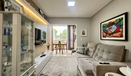 Lindo apê com 02 quartos e móveis