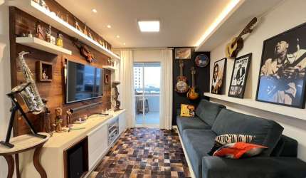 Apartamento mobiliado, pertinho do centro.