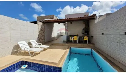 Casa com 2 quartos à venda no Carapibus, Conde , 180 m2 por R$ 245.000