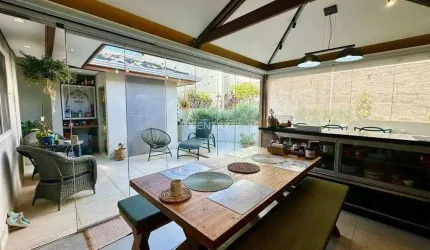 Casa à venda condomínio fechado com 4 dormitórios sendo 1 suíte master com closet excelente localização Medeiros Jundiai - SP