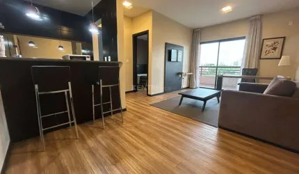 Flat com 1 Quarto e 1 banheiro para Alugar, 54 m² por R$ 2.220/Mês