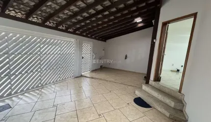 CASA TÉRREA COM 2 DORMITÓRIOS,   1 SUÍTE,  SALA DE ESTAR E JANTAR INTEGRADA À COZINHA, ESCRITÓRIO,  2 VAGAS. JARDIM ITÁLIA,  VARZEA PAULISTA-SP