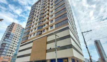 Apartamento 4 Dormitórios à venda no Bairro Centro com 180 m² de área privativa - 1 vaga de garagem