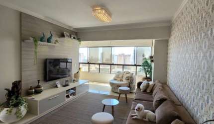 Apartamento 3 Dormitórios à venda no Bairro Centro com 165 m² de área privativa - 1 vaga de garagem