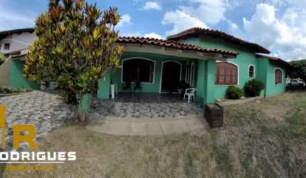Casa 3 Dormitórios à venda no Bairro Centro com 270 m² de área privativa