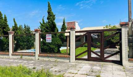 Casa 3 Dormitórios à venda no Bairro Centro com 156 m² de área privativa - 1 vaga de garagem