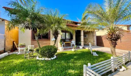 Casa 2 Dormitórios à venda no Bairro Indianópolis com 88 m² de área privativa - 2 vagas de garagem