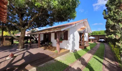 Casa 3 Dormitórios à venda no Bairro Centro com 82 m² de área privativa - 2 vagas de garagem