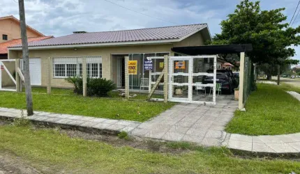 Casa 3 Dormitórios à venda no Bairro Barra com 136 m² de área privativa - 1 vaga de garagem