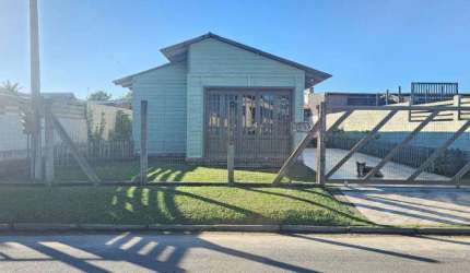 Casa 2 Dormitórios à venda no Bairro Zona Nova com 65 m² de área privativa