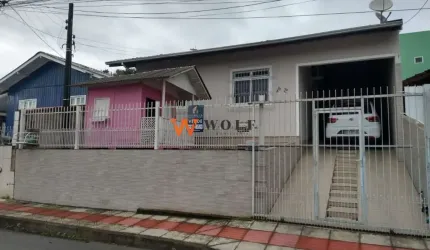 Casa com 3 quartos à venda na Rua Santarém, 300, Forquilhas, São José por R$ 482.000