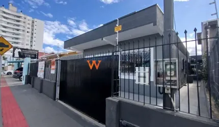Casa com 2 quartos para alugar na Rua Ataulfo Alves, 149, Roçado, São José por R$ 2.880