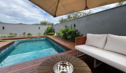 Casa com 3 quartos à venda na Avenida Wilson Castelo Branco, 138, Deltaville, Biguaçu por R$ 2.650.000