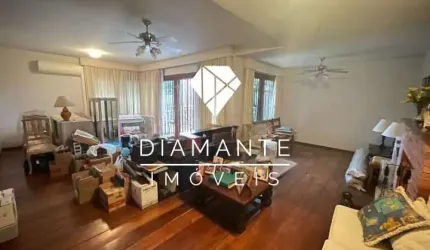 Casa com 3 quartos para alugar na Rua Hipólito da Costa, Santa Tereza, Porto Alegre por R$ 8.499