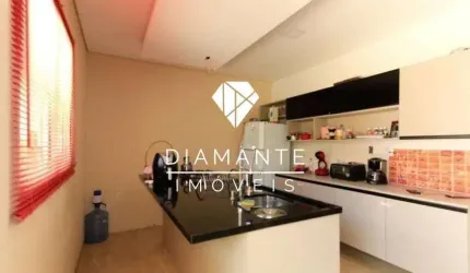 Casa com 3 quartos à venda na Rua Corticeira, Hípica, Porto Alegre por R$ 900.000