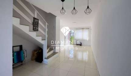 Casa com 2 quartos à venda na Rua Luzinete Alves Aragon, Hípica, Porto Alegre por R$ 319.000