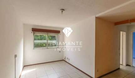 Apartamento com 2 quartos à venda na Rua Carlos Pessoa de Brum, Santo Antônio, Porto Alegre por R$ 180.000