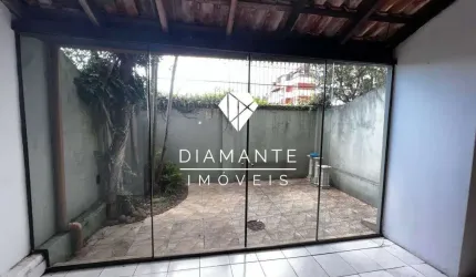 Casa em condomínio fechado com 2 quartos à venda na Avenida da Cavalhada, Cavalhada, Porto Alegre por R$ 550.000