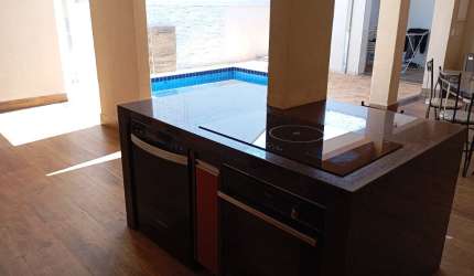 Campos Elísios 256m² Área total Suíte, piscina e área gourmet