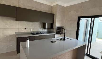 Residencial Fechado 03 dormitórios suíte área 275m²