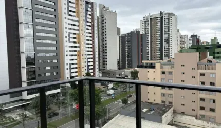 Kitnet / Stúdio à venda na Rua Bento Viana, Água Verde, Curitiba por R$ 335.000